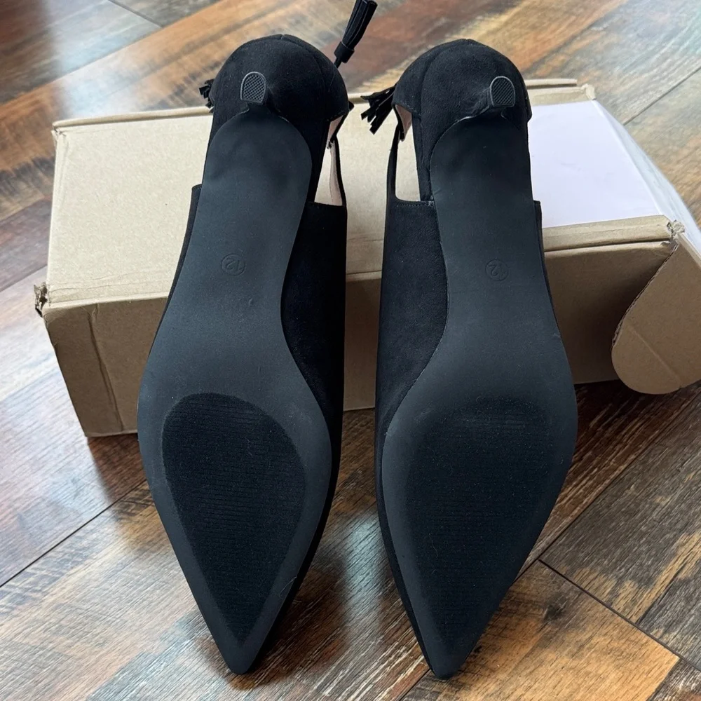Journee Collection Black Heels with Ankle Tie - Picture 4 of 6